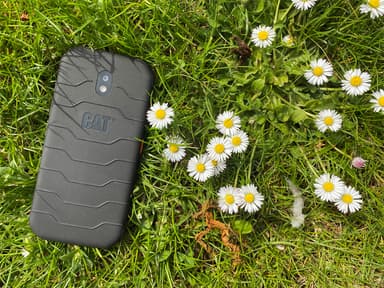 CAT S42H+ smartphone (svart)