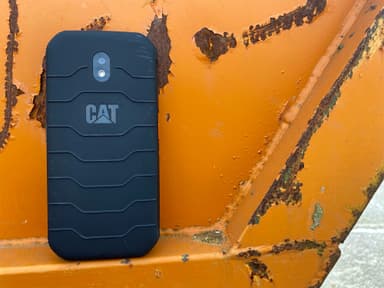 CAT S42H+ smartphone (svart)