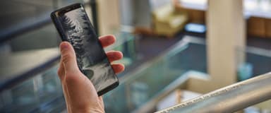 Zagg Galaxy S9 välvt skärmskydd (svart)