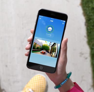 Google Nest Cam Outdoor säkerhetskamera