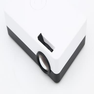 Mini projektor med fjärrkontroll, ljud- och HDMI-kabel Vit/svart
