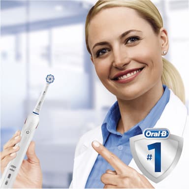 Oral-B Pro 2 eltandborste PRO 2900 (svart/vit)