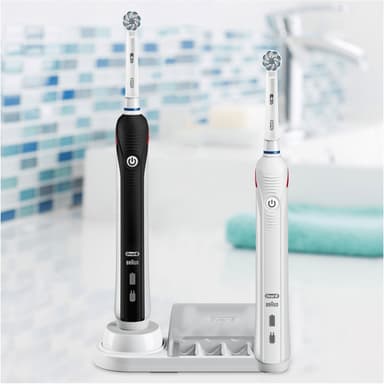 Oral-B Pro 2 eltandborste PRO 2900 (svart/vit)