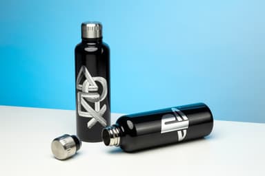 Play PlayStation Metal Water Bottle 480ml flaska (svart)
