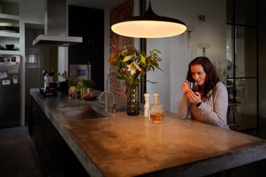 Philips Hue Cher svart pendellampa
