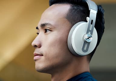 Sennheiser Momentum 3 trådlösa around-ear hörlurar (vit)
