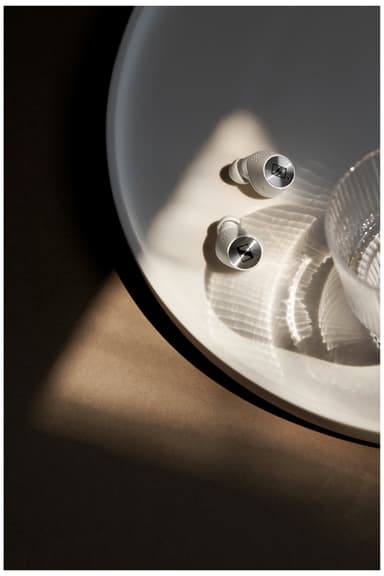 Sennheiser Momentum 2 True Wireless in-ear hörlurar (vit)