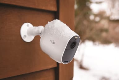 Arlo Essential Spotlight trådlös FHD-smartkamera (vit)