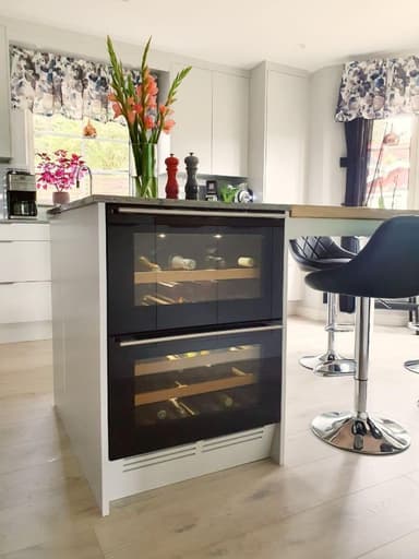 Inbyggbar vinkyl - WineCave 60DD Fullglass Black