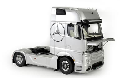 Italeri 510003905 Mercedes Benz Actros MP4 Gigaspace