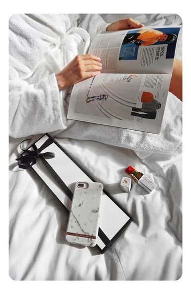 Richmond & Finch Lipstick Powerbank, White Marble
