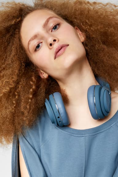 Kygo A9/600 trådlösa around-ear hörlurar (grå)