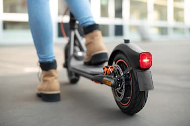 Ninebot by Segway KickScooter elscooter F40D