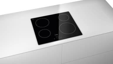 Bosch Series 4 Quick-Therm spishäll PKE611D17E
