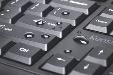 Kensington ProFit trådlöst tangentbord och mus Nordic QWERTY