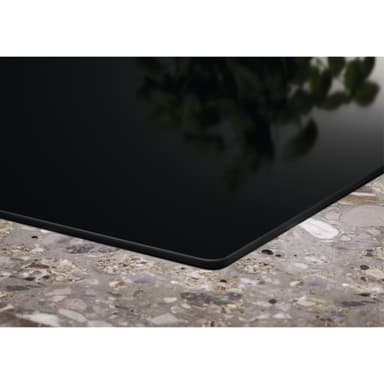 Electrolux Serie 800 Induktionshäll med fläkt HHOB875S (83cm)