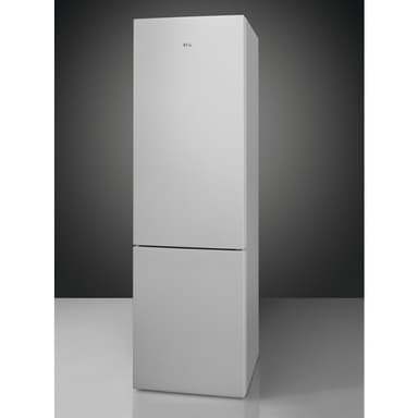 AEG kylskåp/frys kombiskåp RCB636E4MW