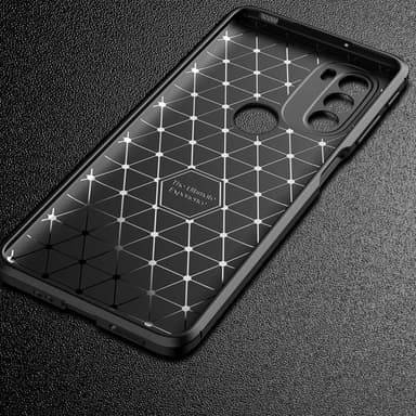 SKALO Moto G31 / G41 / G71 Carbon Fiber TPU-skal - Svart