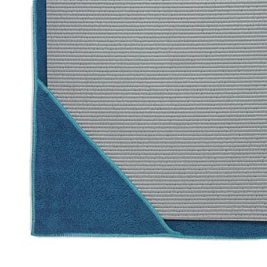 Gaiam Stay-Put Yoga Mat Towel Lake, Yogamattor