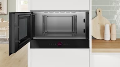 Bosch Serie 8 Mikrovågsugn BFL9221B1 (Svart)