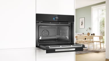 Bosch Serie 8 Kompakt Ångugn CSG958DB1 (Svart)