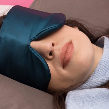 Ögonmask sömnmask dubbellager mullbärssilke Mörkblå