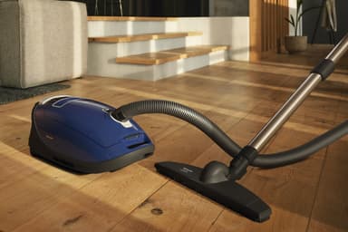 Miele Complete C3 Comfort XL Dammsugare med påse 12032800