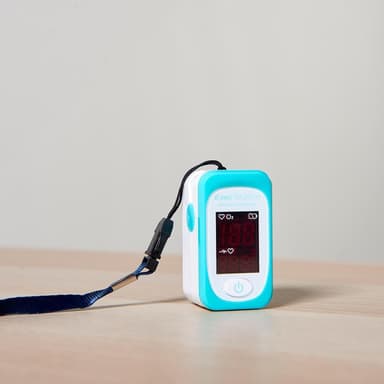 Taurus Fingertopps Puls och Oximeter Rhythm Vit