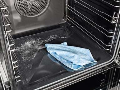 Miele Inbyggnadsugn H2457B ACTIVE (svart)