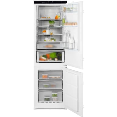 Electrolux Serie 800 Kyl/Frys LNC8ME18S (integrerad)