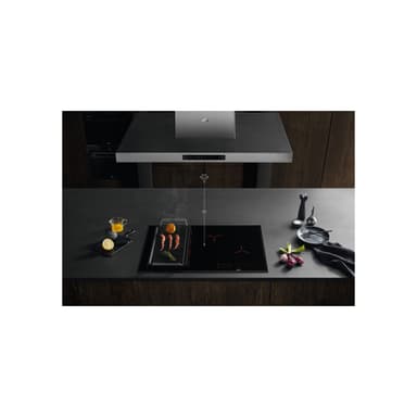 AEG Serie 6000 induktionshäll IKE74441FB (68cm)