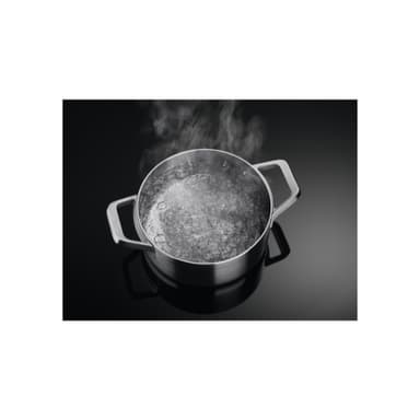 AEG Serie 6000 Induktionshäll med fläkt GCH74B01CB (70cm)