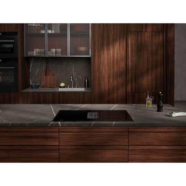 AEG Serie 6000 Induktionshäll med fläkt GCH74B01CB (70cm)