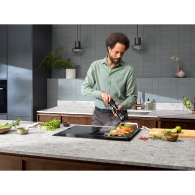 Electrolux Serie 600 Induktionshäll med fläkt HHHB760S (70cm)