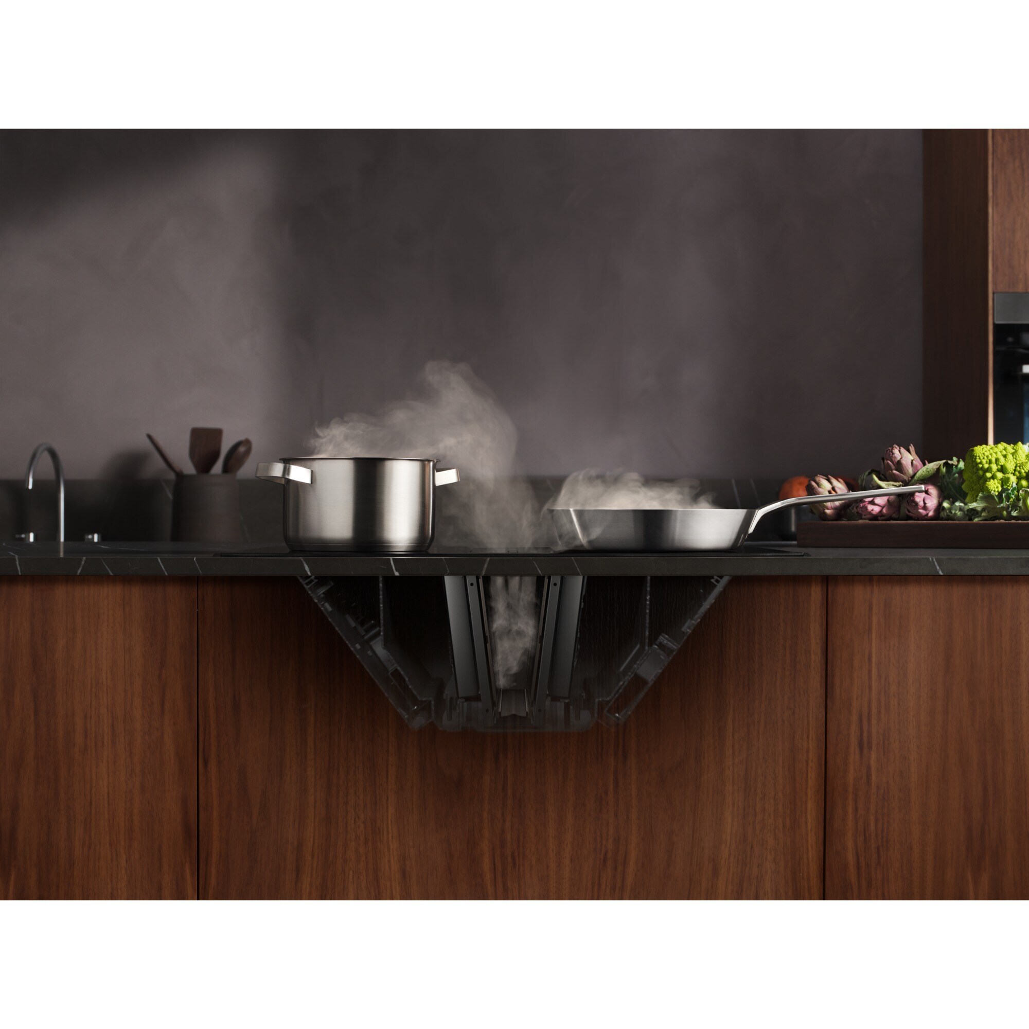 AEG Serie 6000 Induktionshäll med fläkt GCH74B01CB (70cm)