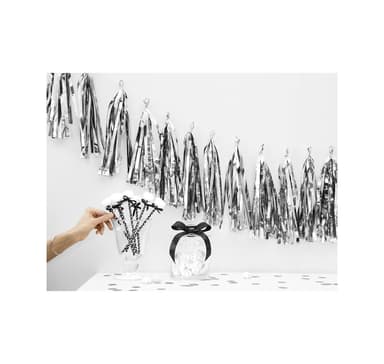 Garland Tofs silver ~2 m (12 tofsar)