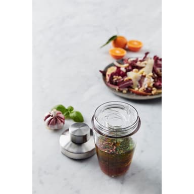 Jamie Oliver, Veg Book dressing shaker