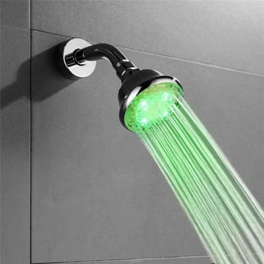 Duschhuvud med temperaturstyrd LED-belysning