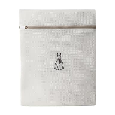 Set med 2 tvättpåsar med broderi L