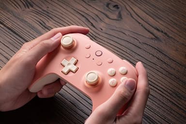 8BitDo Ultimate 2C Wireless Pad Peach