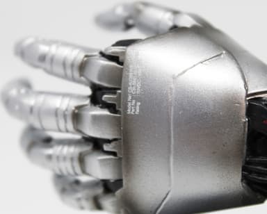 NeaMedia Icons Cyberpunk 2077 actionfigur (Johnny Silverhand's arm)