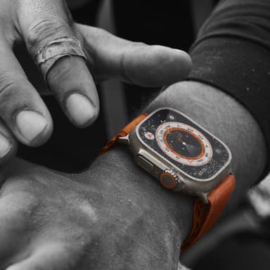 Apple Watch Ultra 49mm GPS+CEL Titanium L (Orange/Alpine Loop)