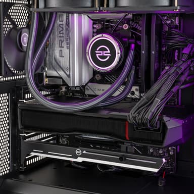 PCSpecialist Fusion A95D R95X3D-7/32/2000/RX7900XTX stationär dator gaming