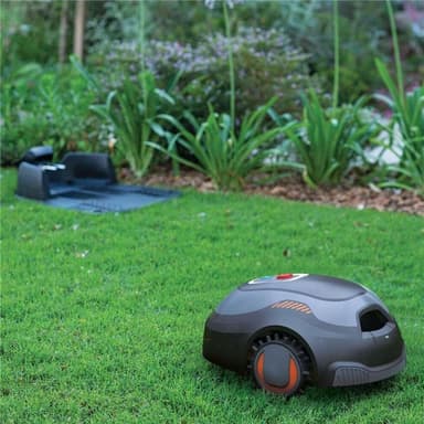 Black & Decker Robotgräsklippare 500kvm  App- styrd Blåtand