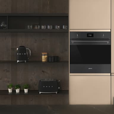 Smeg Serie Classic Inbyggnadsugn SFP6301TVN (svart)