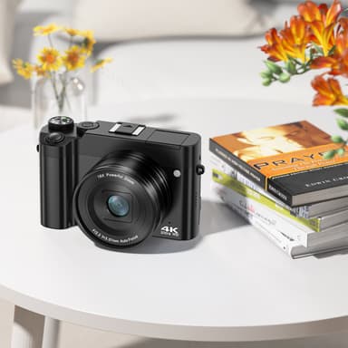 4K Digitalkamera med fram- och bakkamera, 32GB minneskort (DC218)
