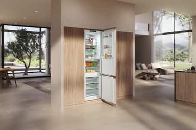 Miele Kyl/Frys KFN 7833 D (Integrerad)