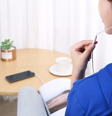 USB-C till 3,5 mm Aux ljudadapter Grå