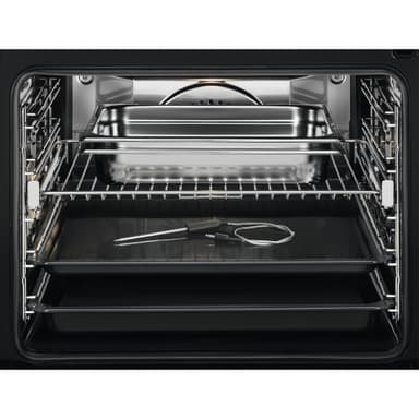 Electrolux Serie 900 Inbyggnadsugn OOS987NB (svart)
