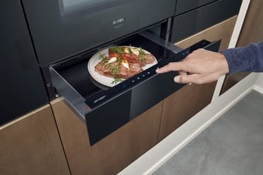 Siemens iQ700 Värmelåda BI710C1B1 (Svart)
